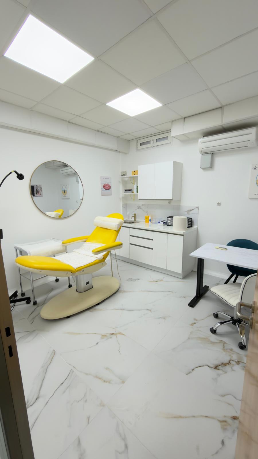 ETERNAL hair transplant clinic interior Madrid — photo 3