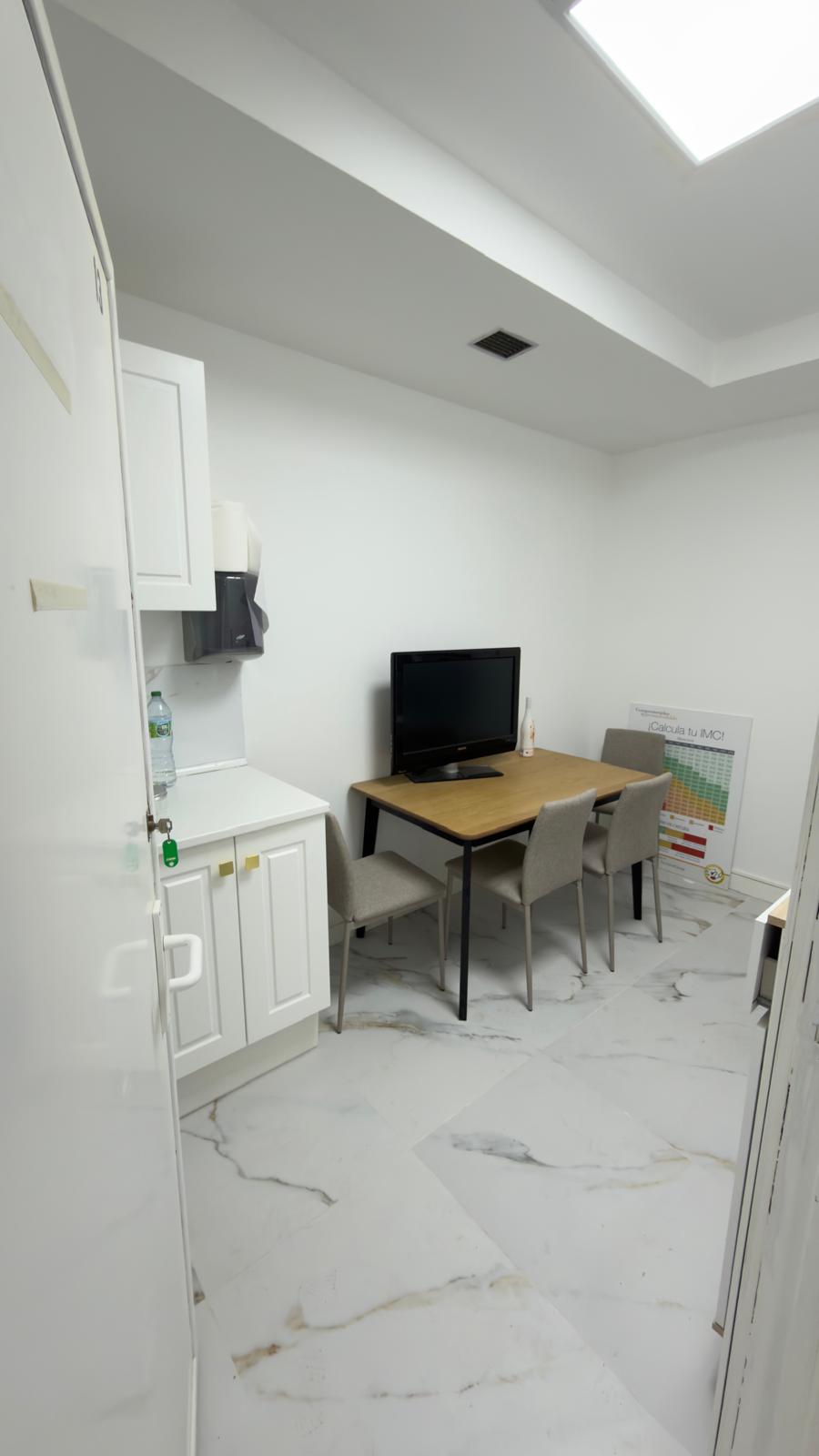 ETERNAL hair transplant clinic interior Madrid — photo 5